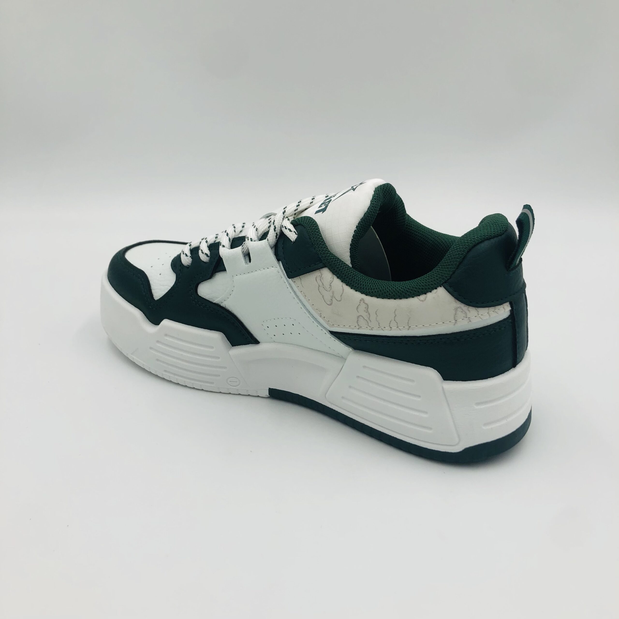 LOVE２８９６ Soviet Mens Major White/Green Rope Lace Sneaker - Shoe World