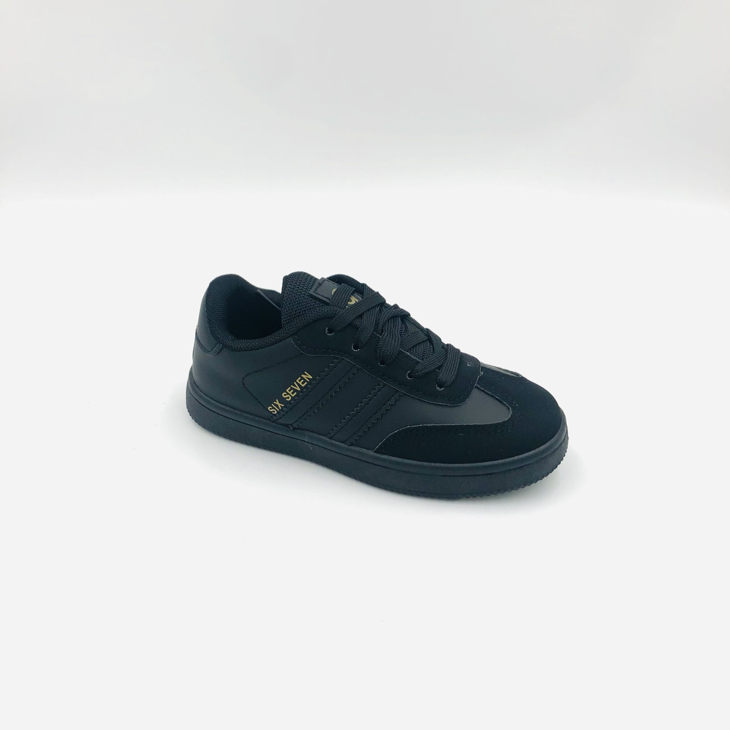 67 - Shoe World