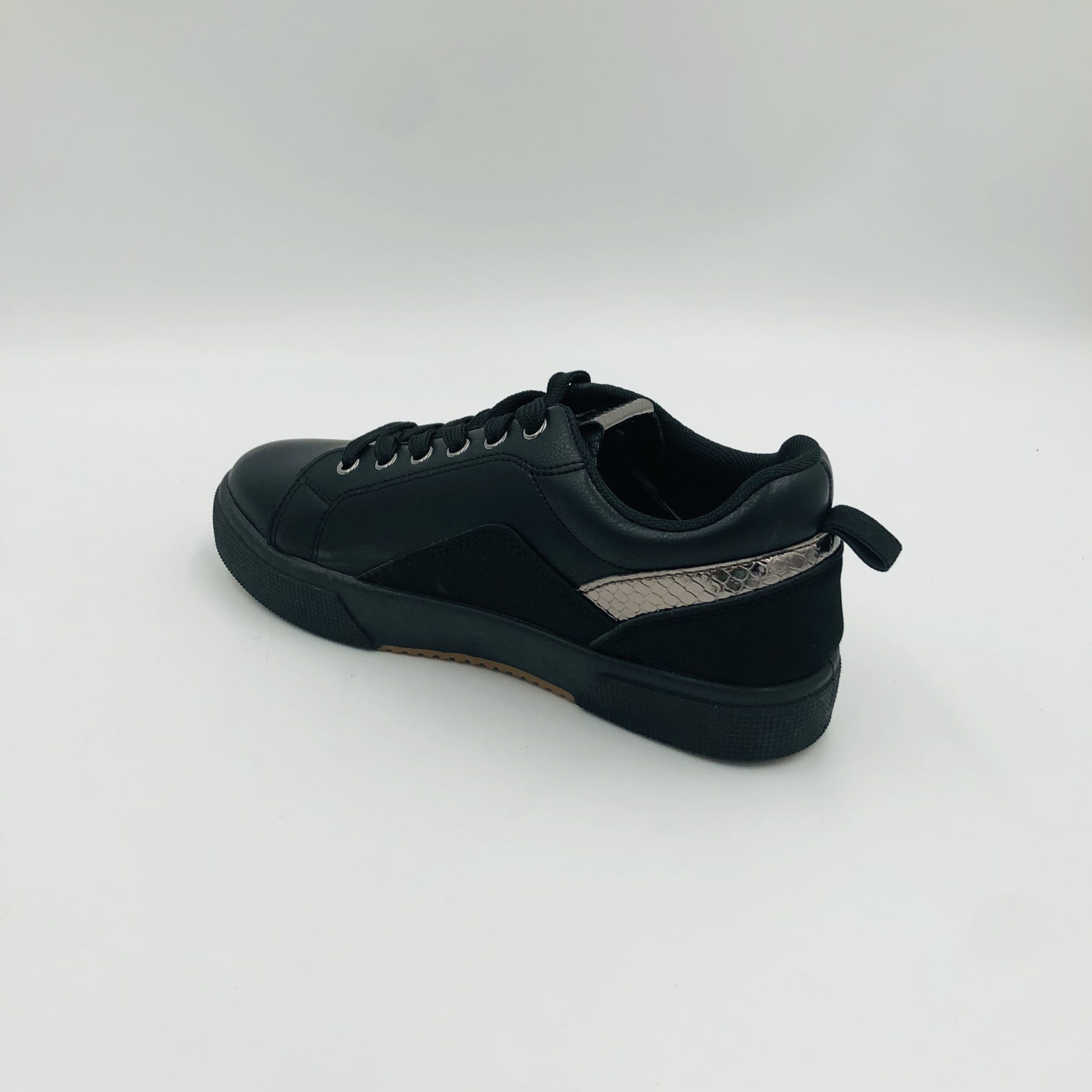 Soviet Ladies Coco Blanco Black Ladies Sneaker - Image 3