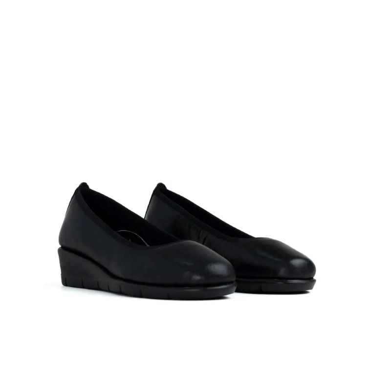 Hush Puppies Gracen Black Leather Ladies Wedge