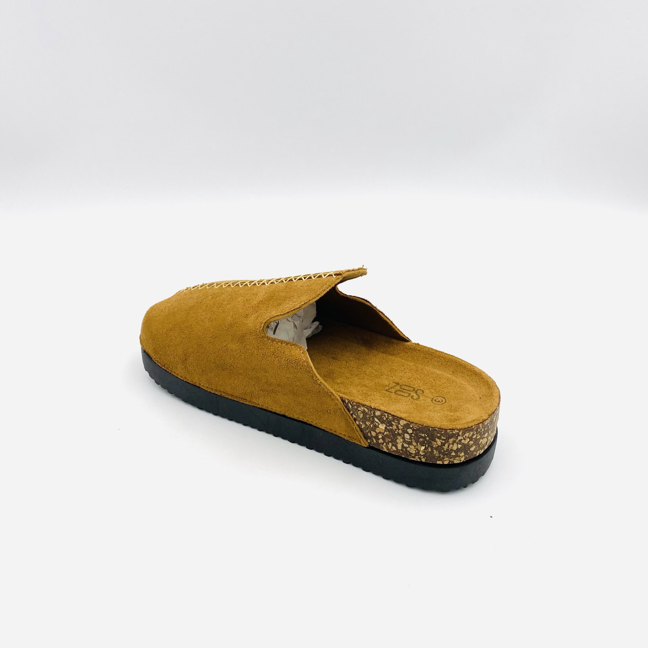 Sooz Tan Ladies Center Stitch Slipper - Image 3